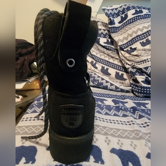 Hiking Boots - Picture 3 of 4